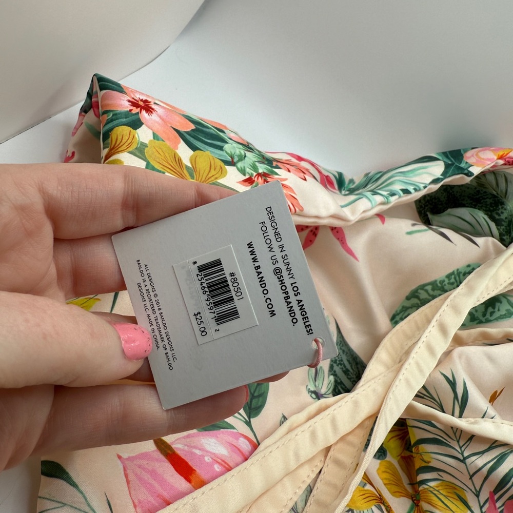 Floral Drawstring Backpack - Picture 6 of 6